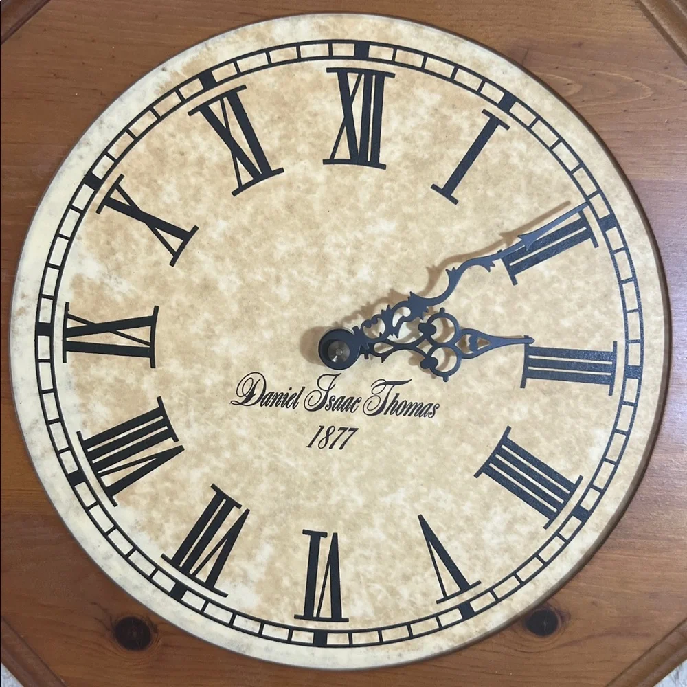Vintage 1979 wooden octagon wall clock,Daniel Isaac Thomas scroll Roman numerals